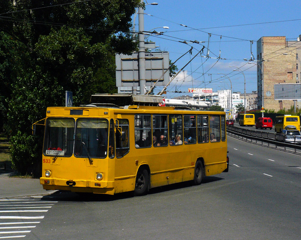 Киев, ЮМЗ Т2 № 533