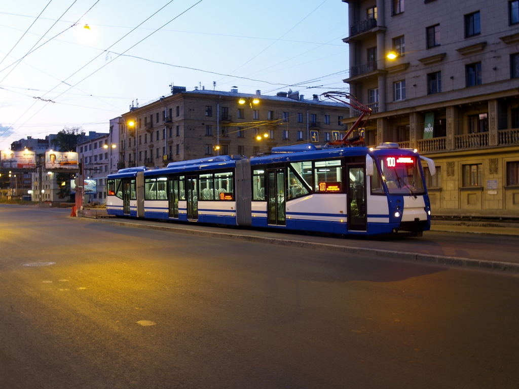 Киев, 71-154М-К № 450; Санкт-Петербург — Новые вагоны ПТМЗ