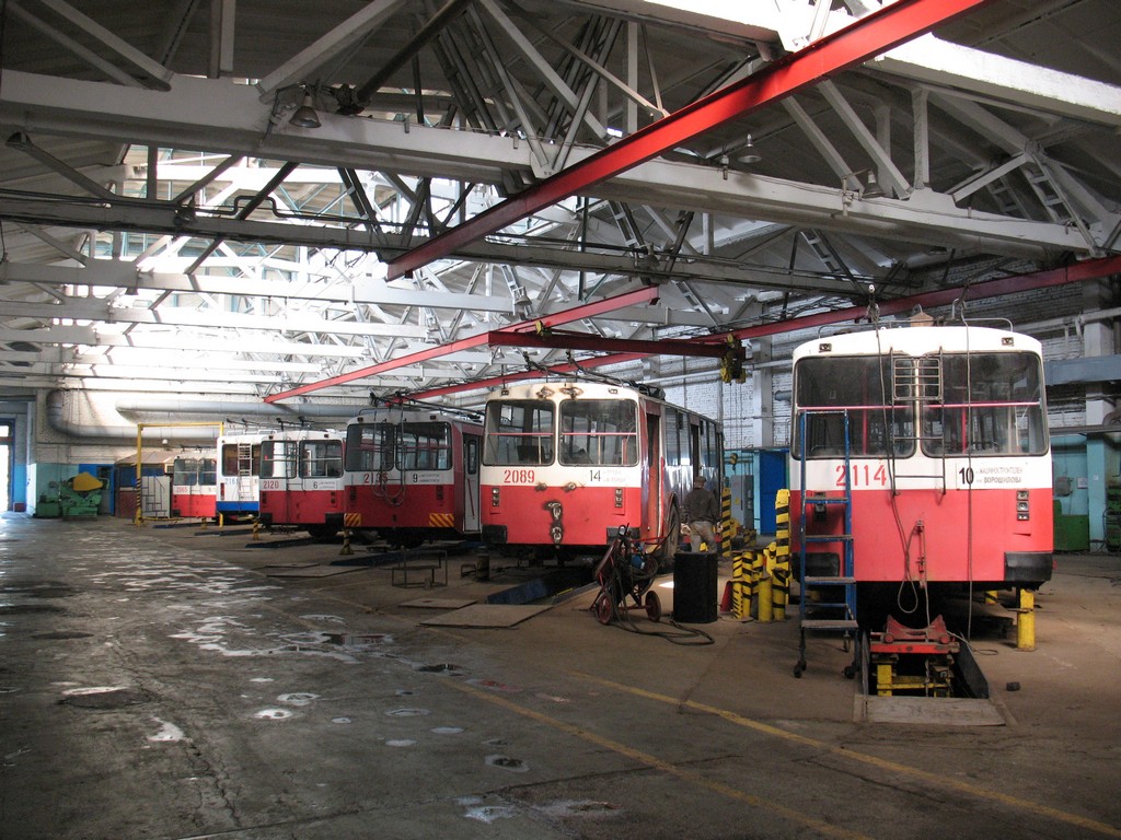 Izhevsk, ZiU-682V [V00] # 2114; Izhevsk, ZiU-682V [V00] # 2089; Izhevsk — Trolleybus deport # 2