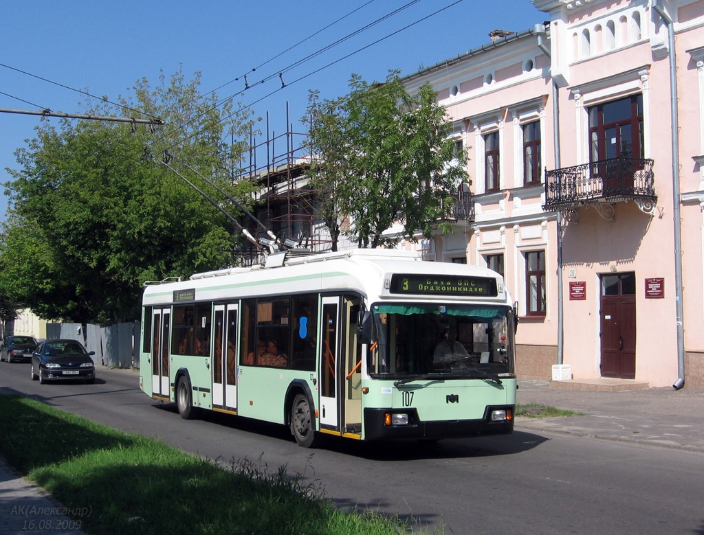 Брест, БКМ 32102 № 107