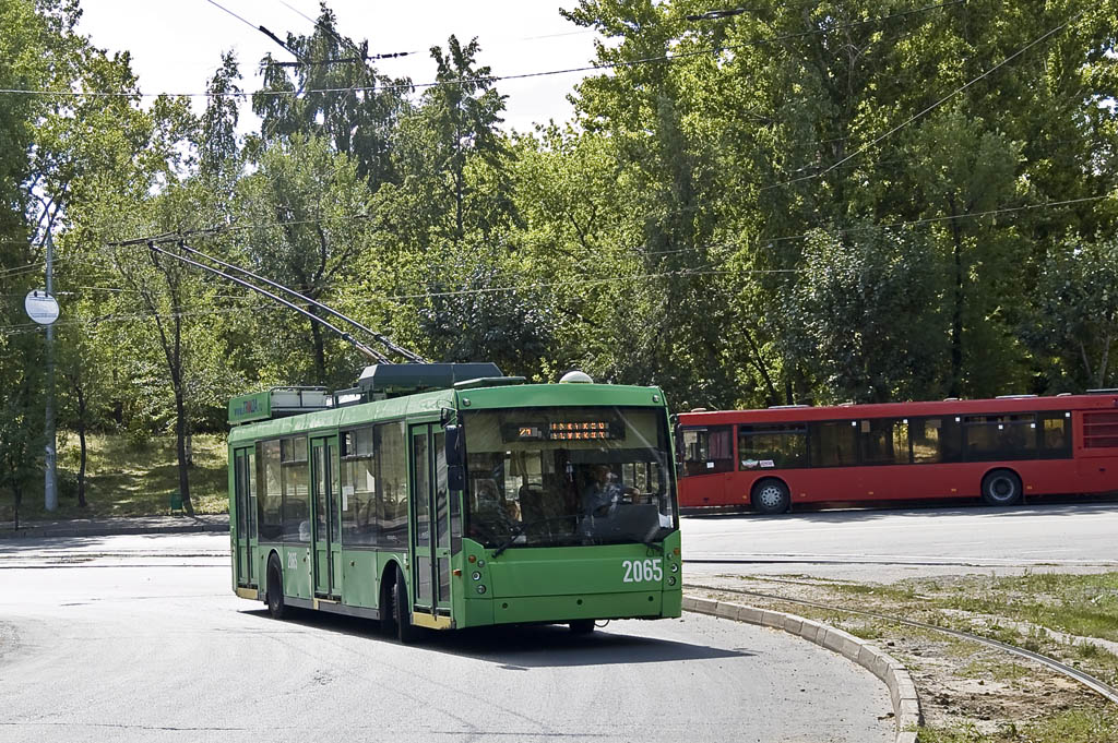 Kazan, Trolza-5265.00 “Megapolis” N°. 2065 Kazan, Trolza-5265.00 “Megapolis” N°. 2065