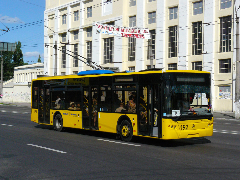 Крамянчук, ЛАЗ E183D1 № 192