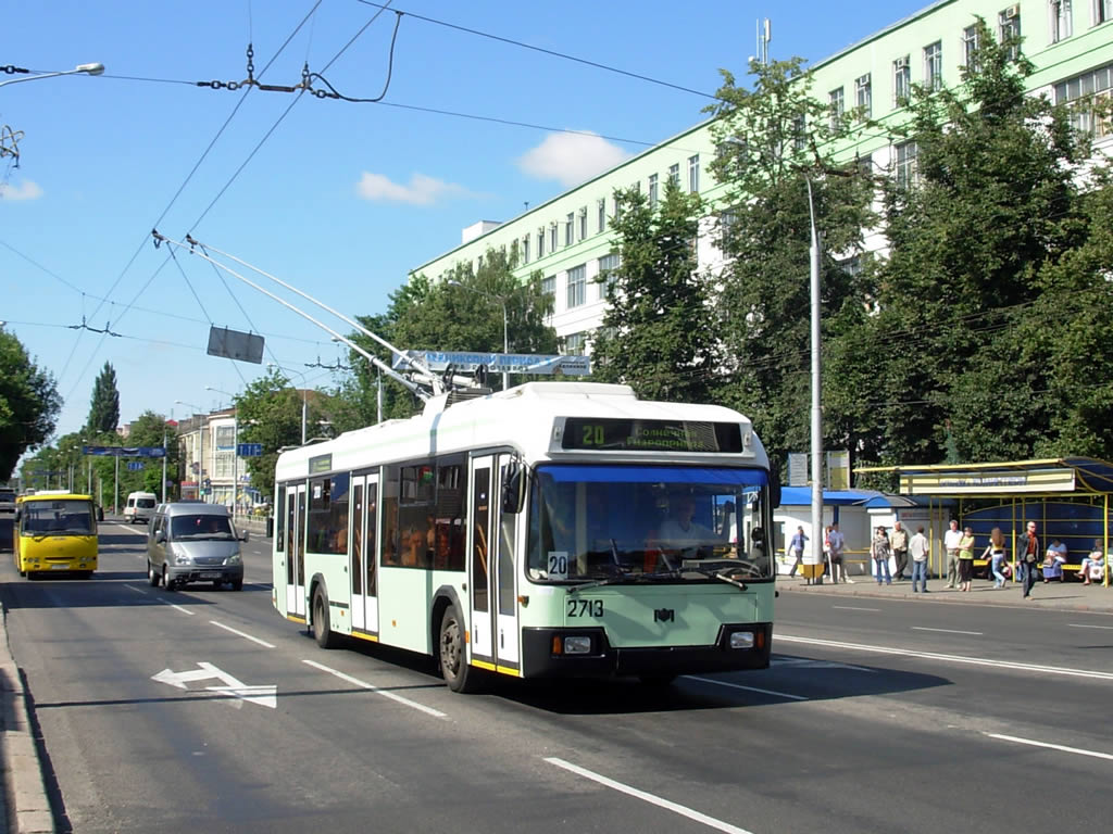 Гомель, БКМ 32102 № 2713