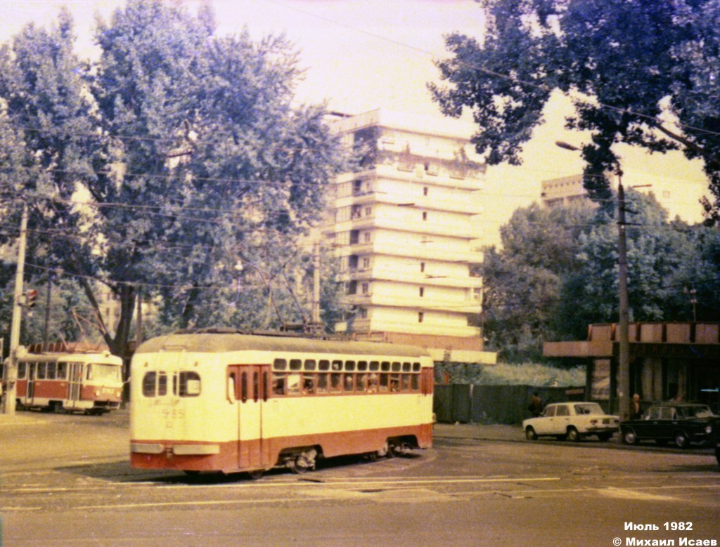 Киев, МТВ-82 № 1565