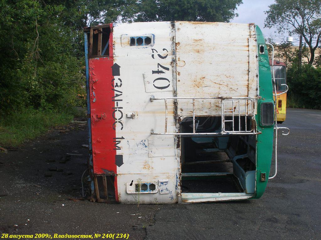 Vladivostok, ZiU-683V01 č. 240