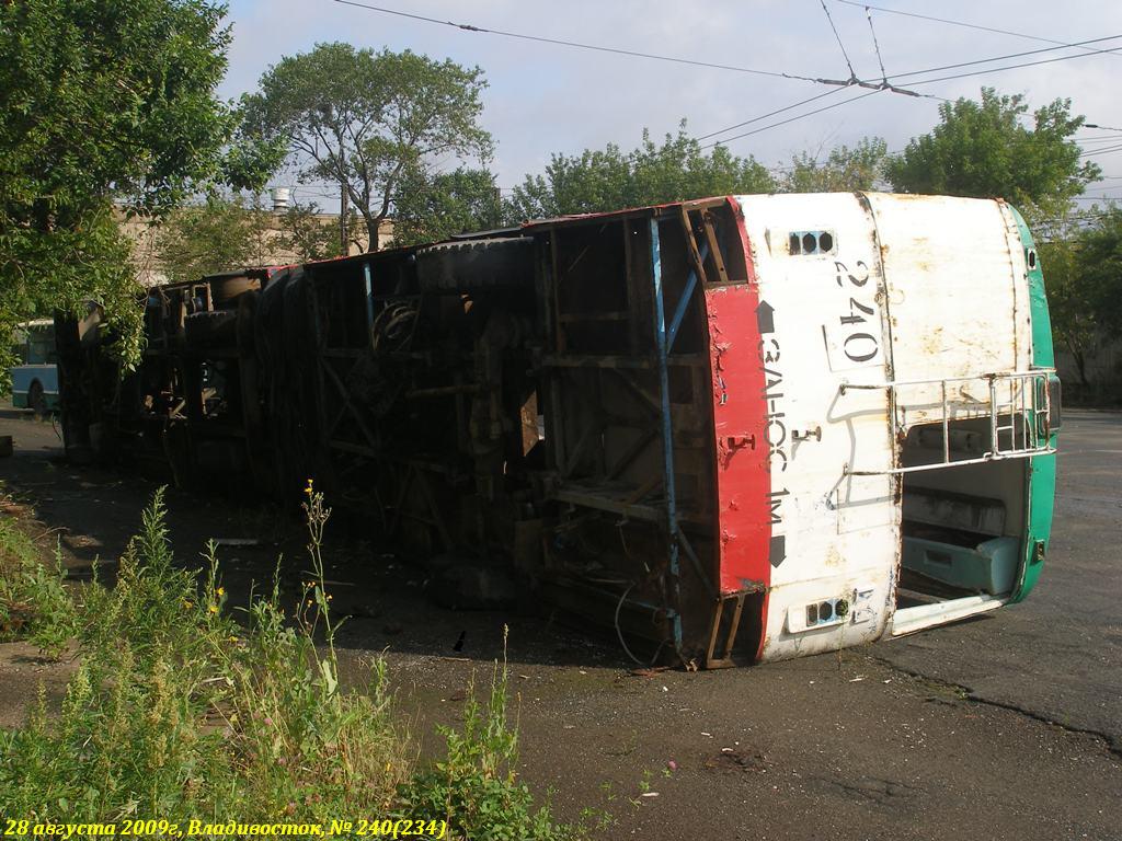 Vladivostok, ZiU-683V01 č. 240