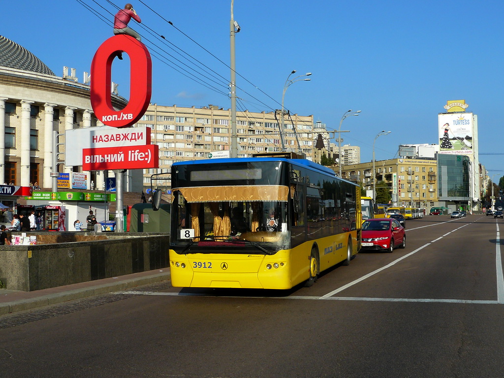 Kijevas, LAZ E183D1 nr. 3912
