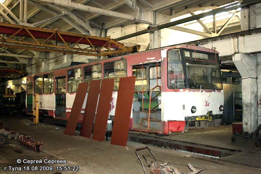 圖拉, Tatra T6B5SU # 324