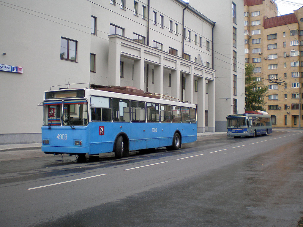 Москва, ВМЗ-5298.00 (ВМЗ-375) № 4909