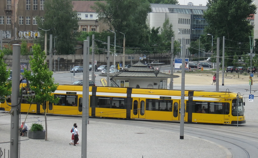 Дрезден, SachsenTram NGT 6 DD ZR № 2586
