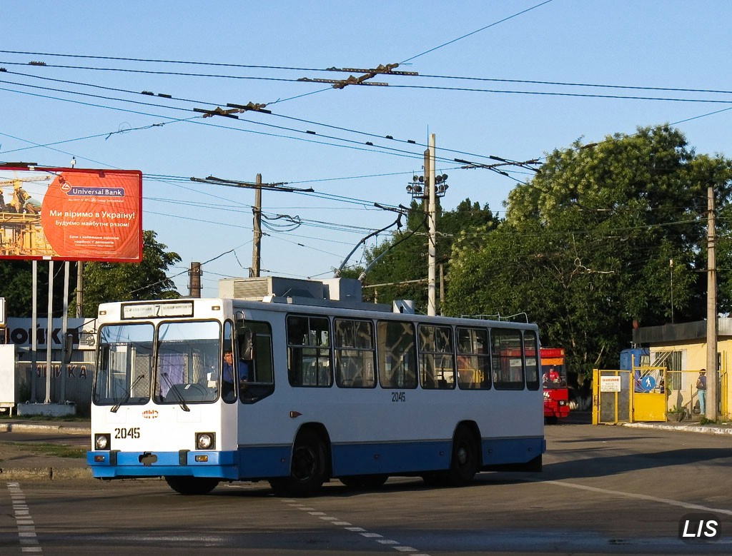 Одесса, ЮМЗ Т2 мод. 7 № 2045