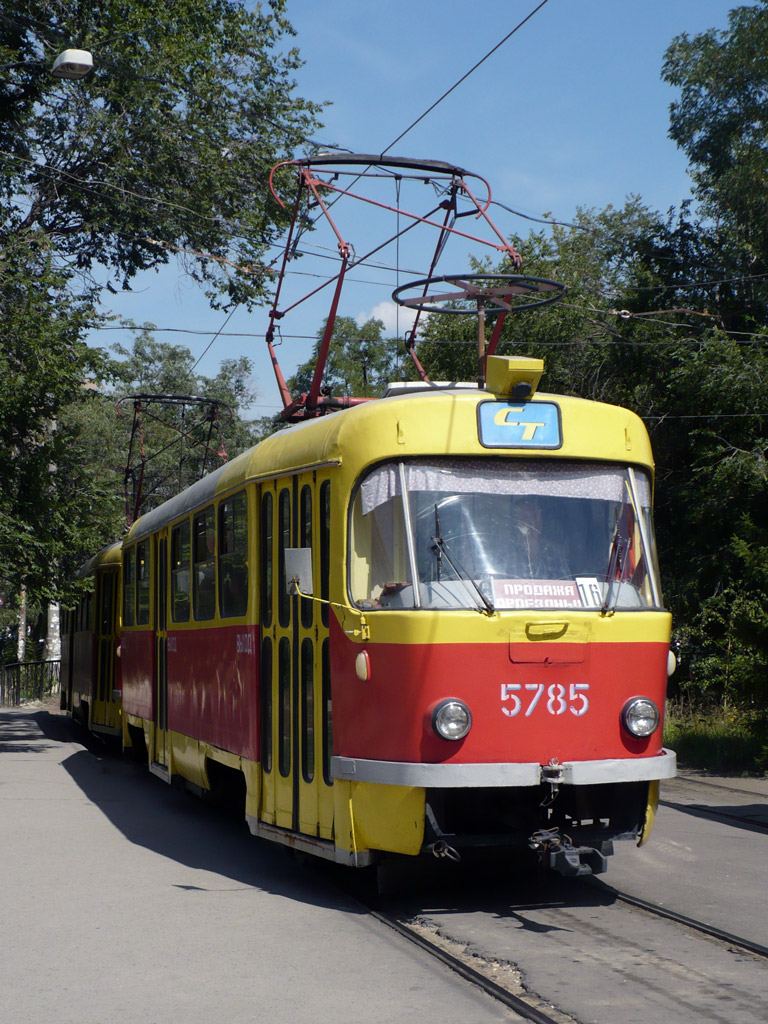 Volgograd, Tatra T3SU # 5785; Volgograd, Tatra T3SU # 5780 Volgograd, Tatra T3SU # 5785; Volgograd, Tatra T3SU # 5780