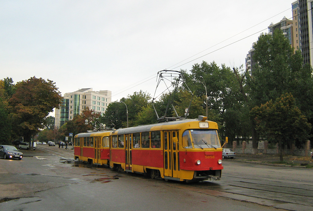 Киев, Tatra T3SU № 5858