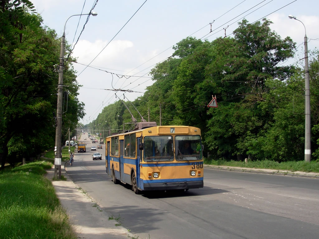 Чернигов, ЗиУ-682В [В00] № 380