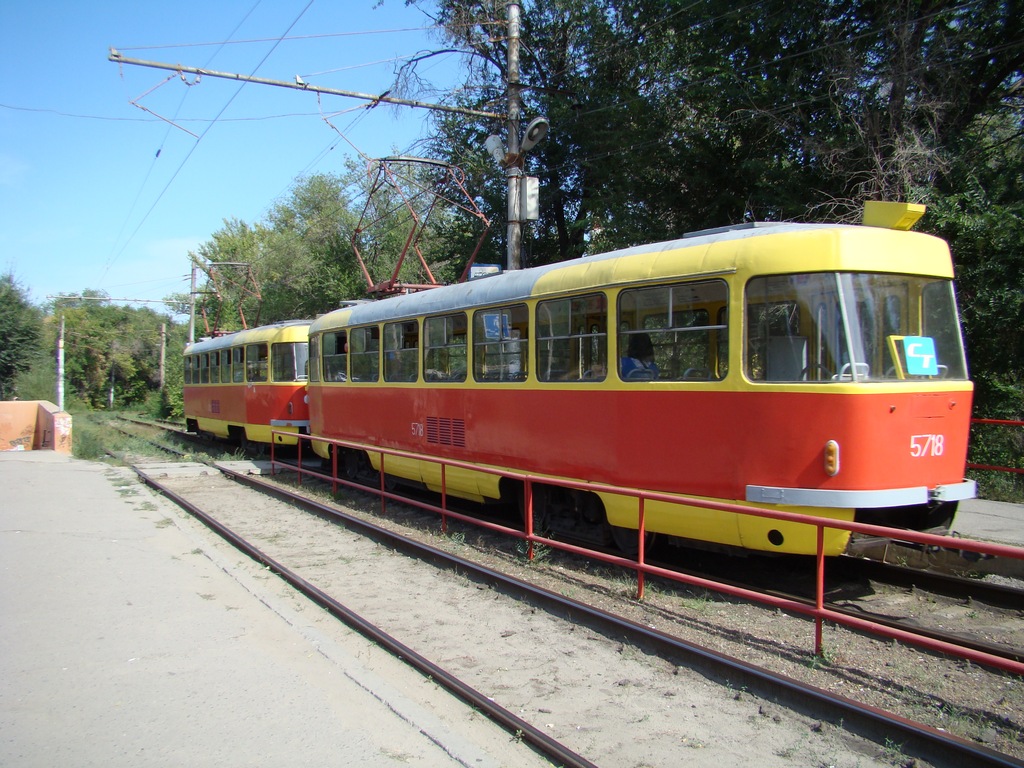 Volgograda, Tatra T3SU № 5720; Volgograda, Tatra T3SU № 5718