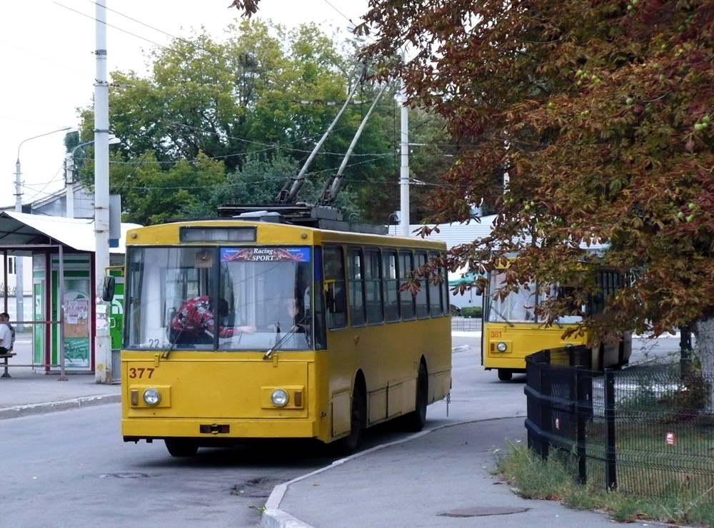 Киев, Škoda 14Tr02/6 № 377