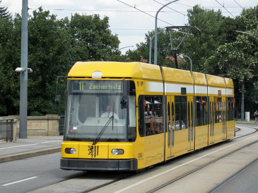 Дрезден, SachsenTram NGT 6 DD ZR № 2588