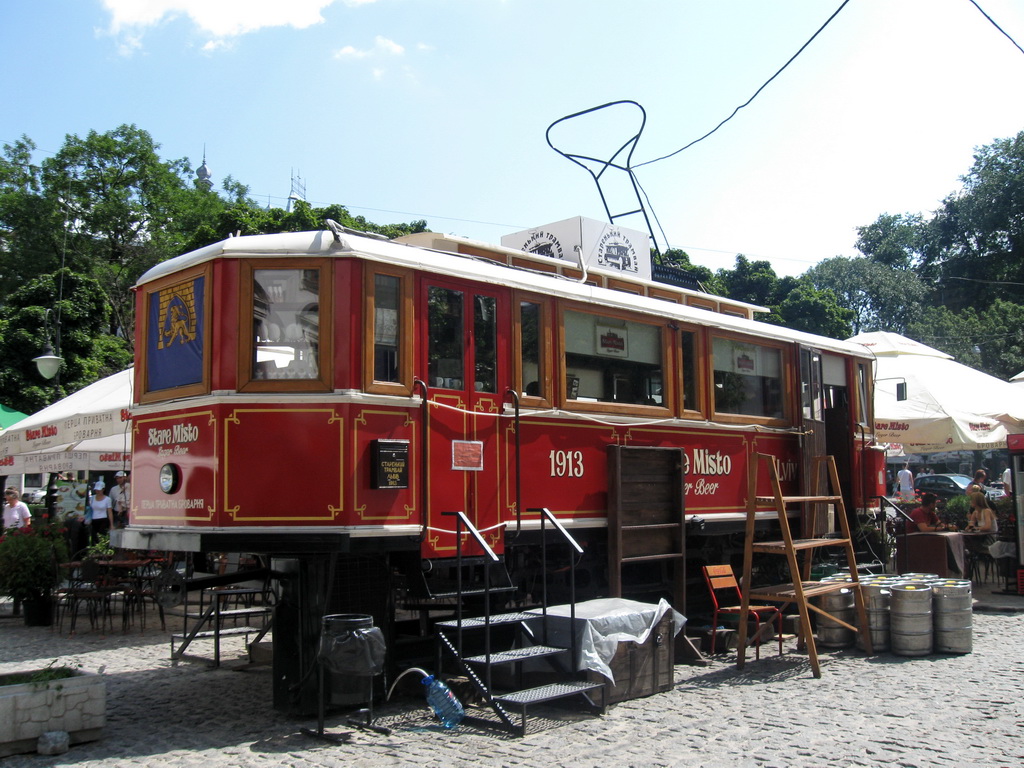 Львов, Двухосный моторный Graz/Siemens & Halske № 27; Львов — Реплика трамвая Sanok