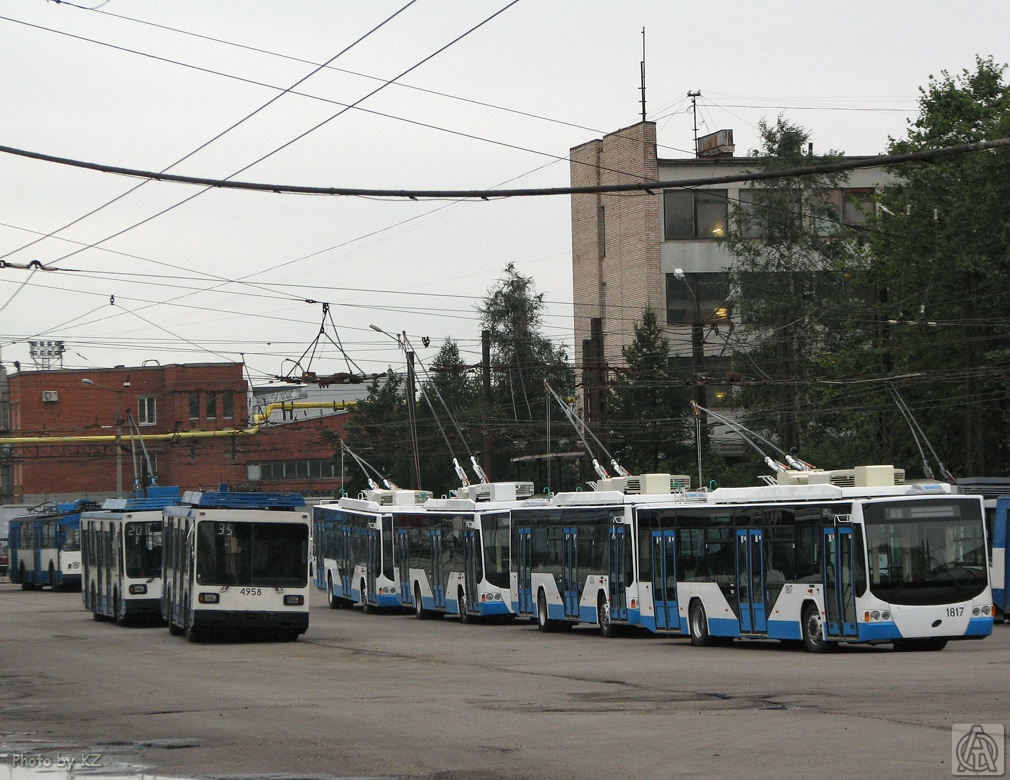 Санкт-Петербург, ВМЗ-5298.01 «Авангард» № 1817; Санкт-Петербург, ПТЗ-5283 № 4958