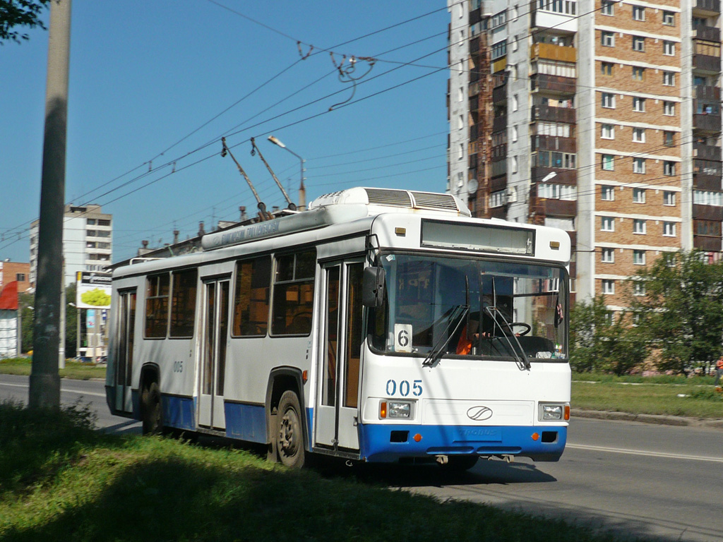 Novokujbyshevsk, BTZ-52761R Br. 005