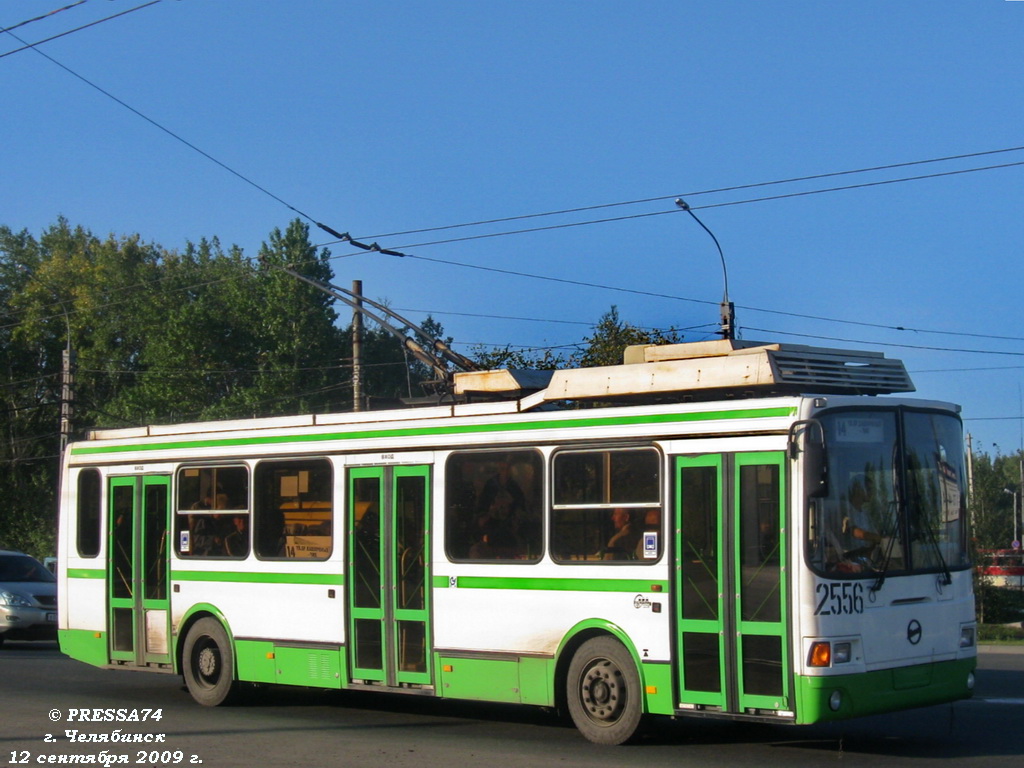 Челябинск, ЛиАЗ-5280 (ВЗТМ) № 2556