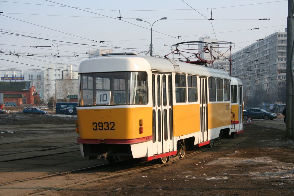 Москва, Tatra T3SU № 3932