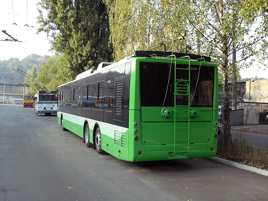 Киев, Богдан Т80110 № 001; Киев — Троллейбусы без номеров