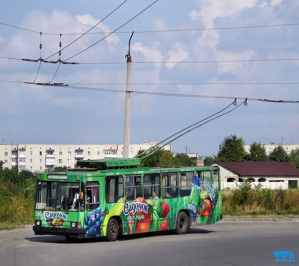 Луцк, YMZ T2 № 200
