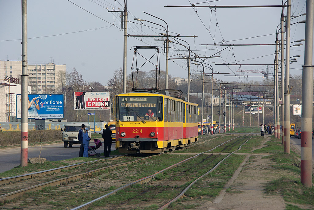 Oulianovsk, Tatra T6B5SU N°. 2214