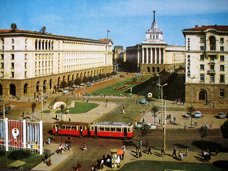 София — Исторически снимки — Трамвайна инфраструктура (1945–1989); София — Снимки от картички