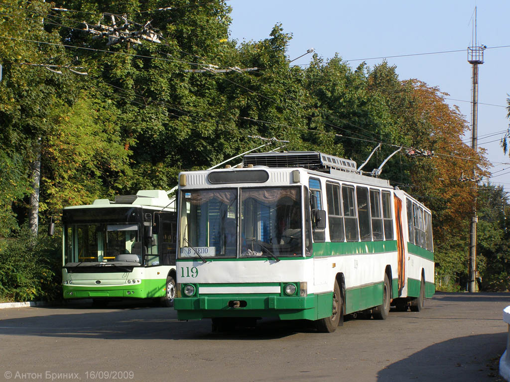Ровно, ЮМЗ Т1 № 119