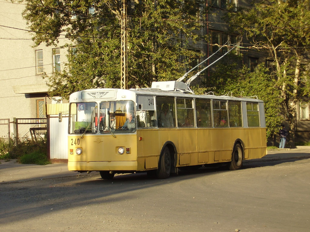Петрозаводск, ЗиУ-682В [В00] № 240