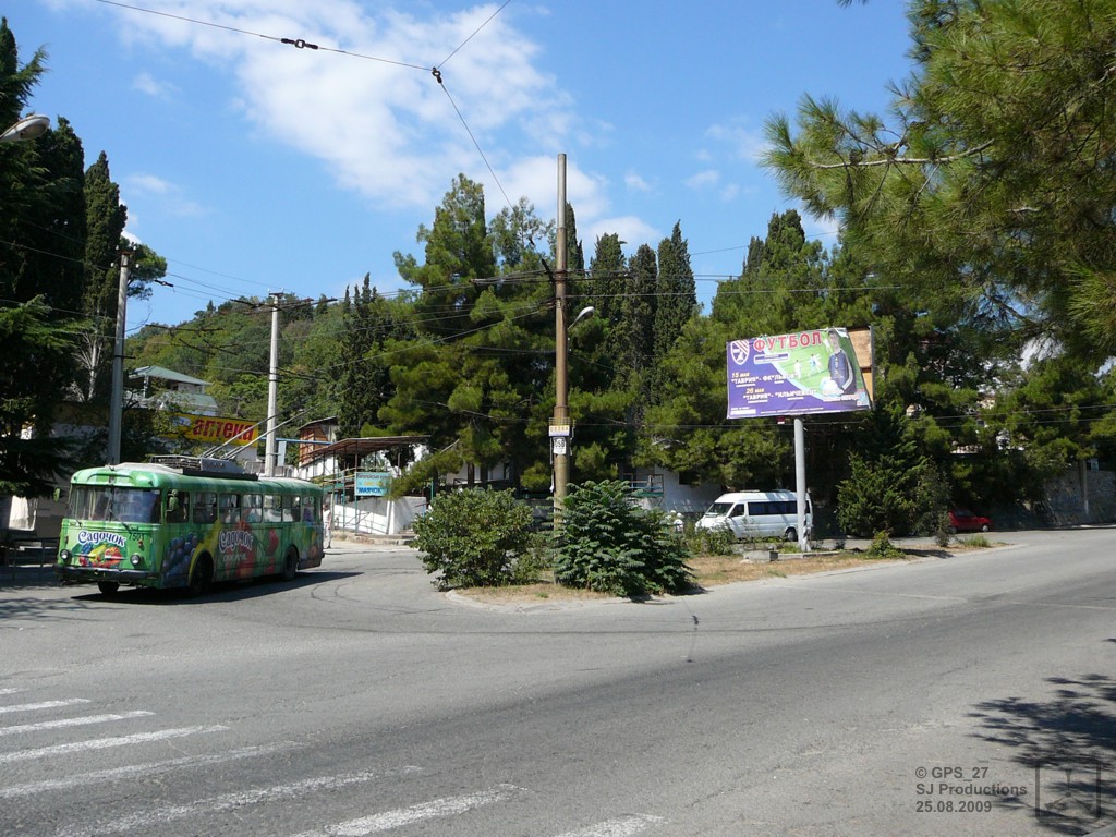 Krím-trolibusz — End stations and U-turn rings