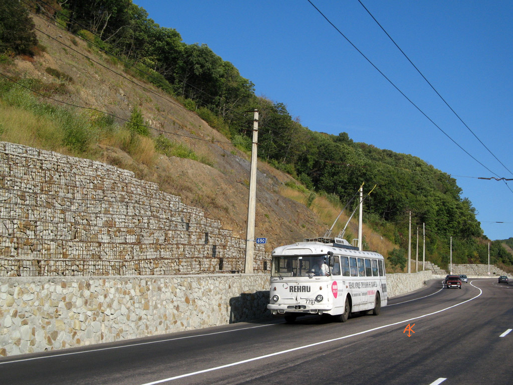 Крымский троллейбус, Škoda 9TrH27 № 7707