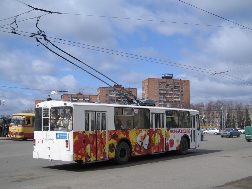 Ижевск, ЗиУ-682В № 1231