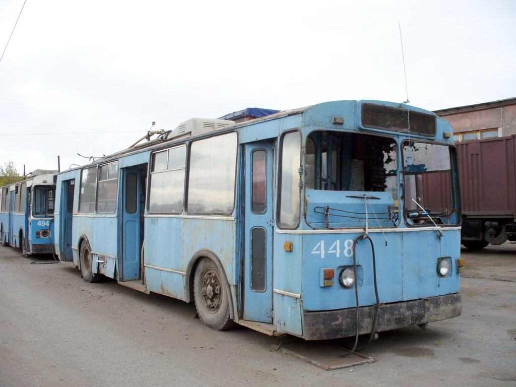 Киров, ЗиУ-682В № 448