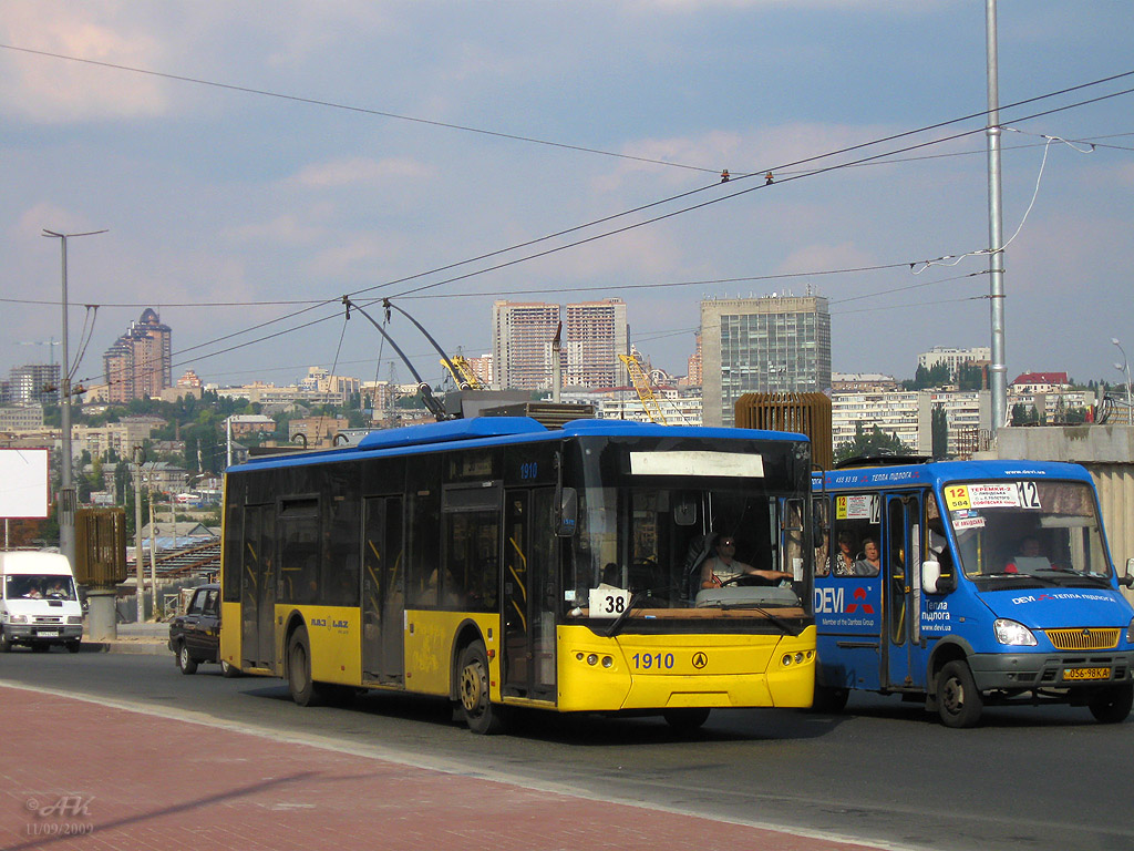 Киев, ЛАЗ E183D1 № 1910