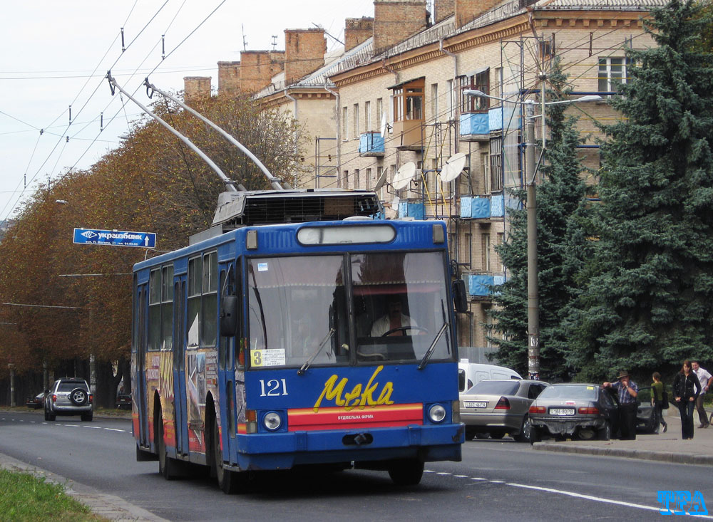 Ровно, ЮМЗ Т2 № 121