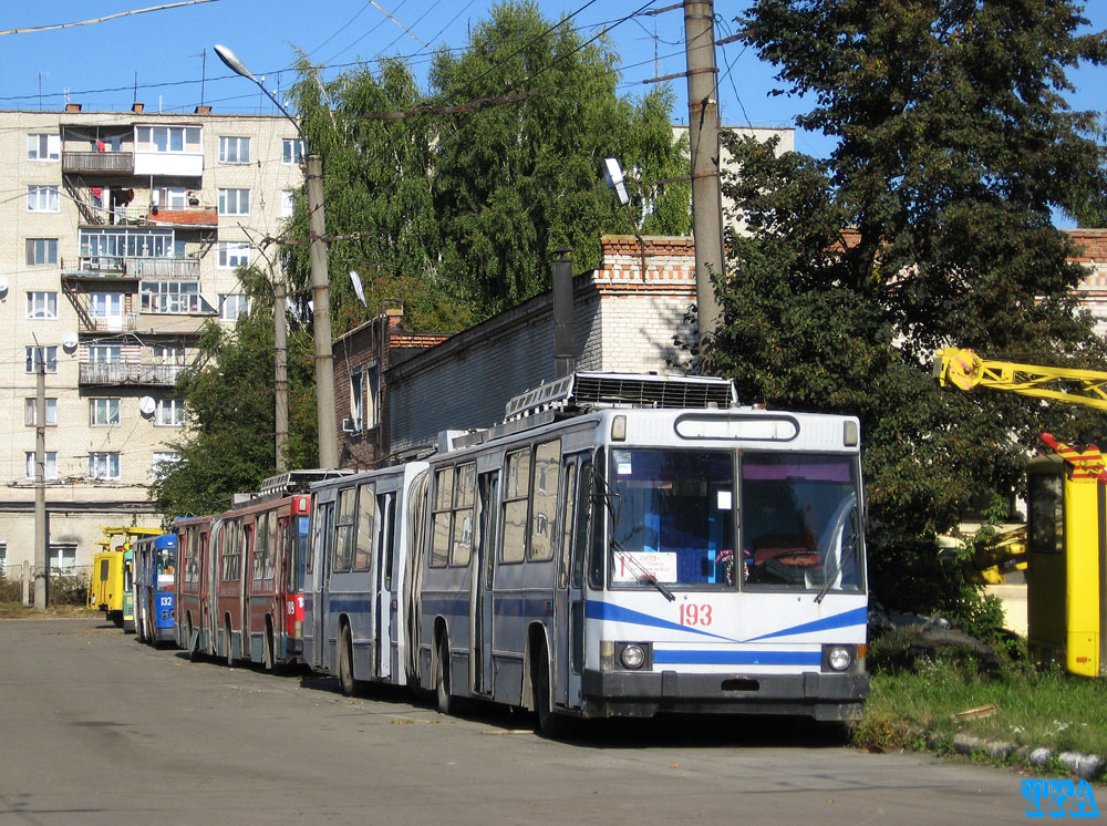 Луцк, ЮМЗ Т1 № 193