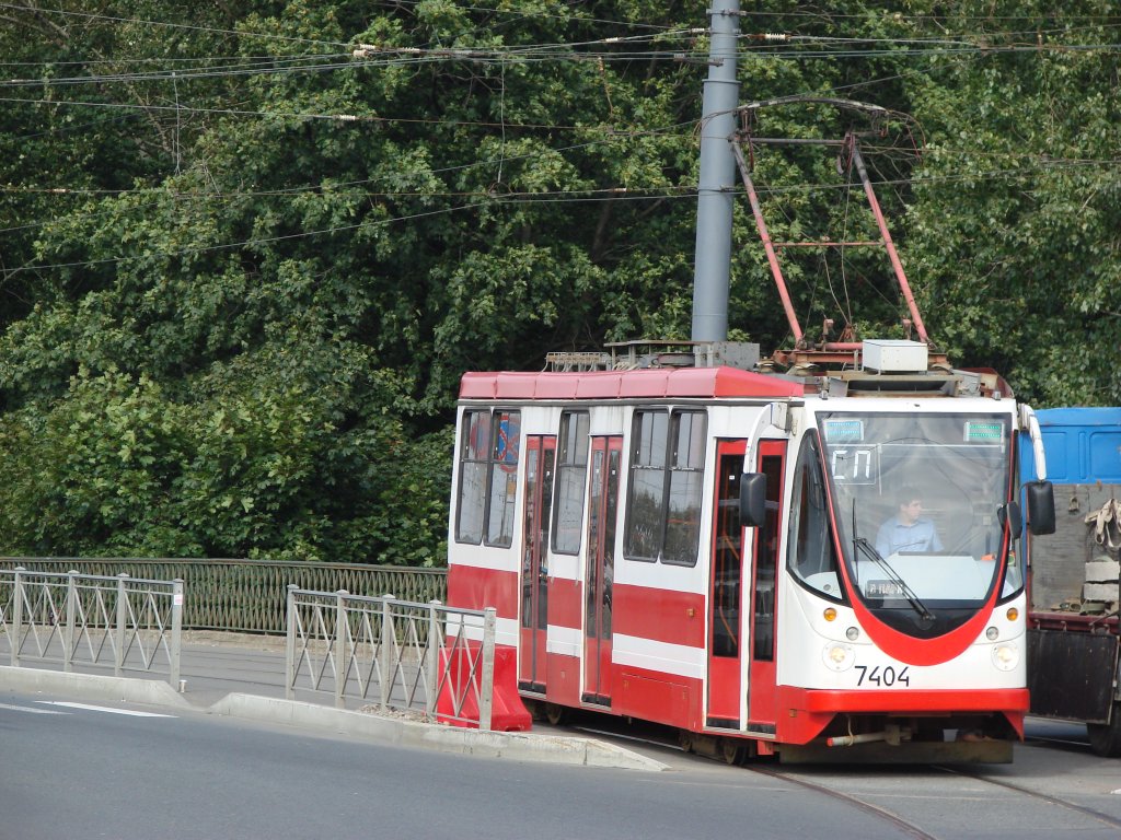 Sankt Petersburg, 71-134A (LM-99AVN) Nr 7404