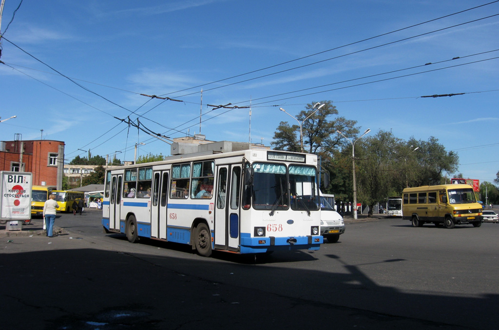 Кривой Рог, ЮМЗ Т2 мод. 7 № 658