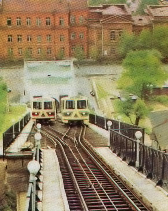 Владивосток, ЛВРЗ-1 № 2; Владивосток, ЛВРЗ-1 № 1; Владивосток — Фуникулёр