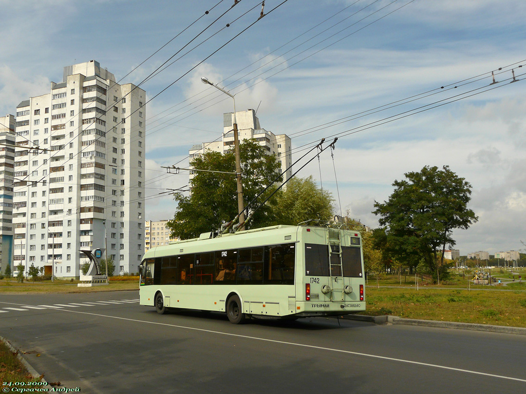 Гомель, БКМ 32102 № 1742