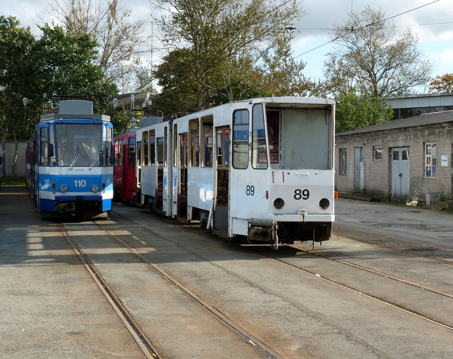 Таллин, Tatra KT4SU № 89; Таллин, Tatra KT6T № 110