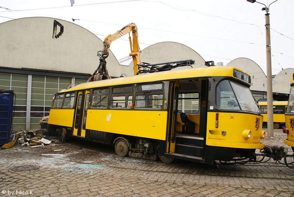 Дрезден, Tatra T4D-MT № 224 213; Дрезден — Слом трамвайних вагонов «Татра»