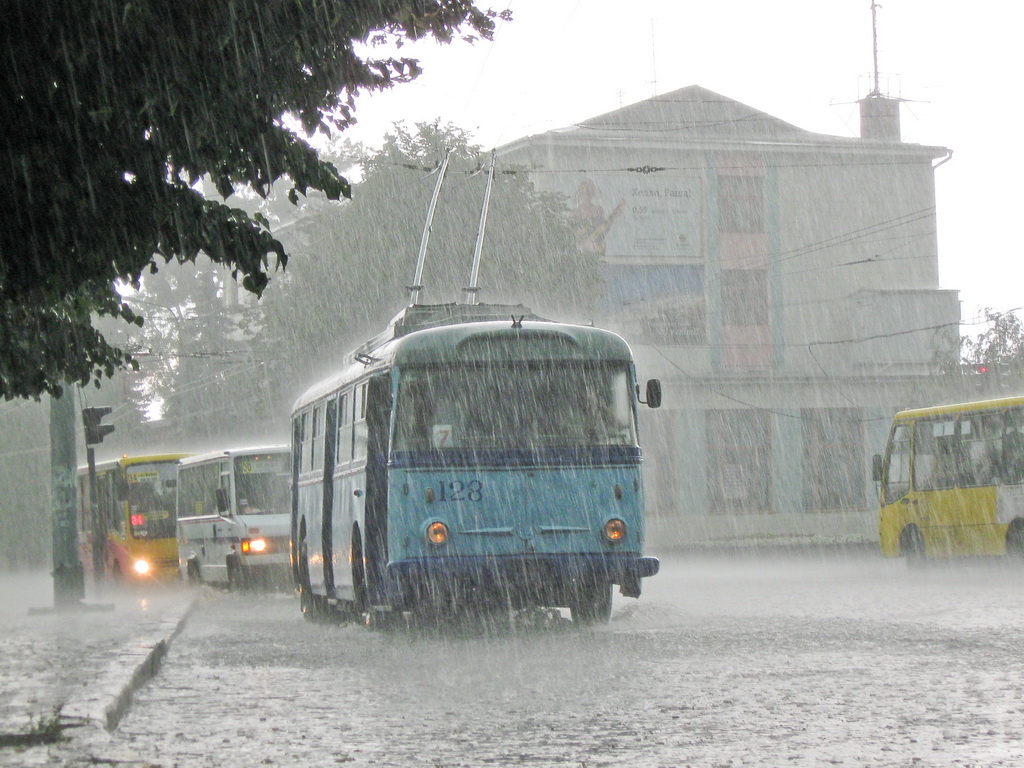 Ровно, Škoda 9TrHT28 № 128