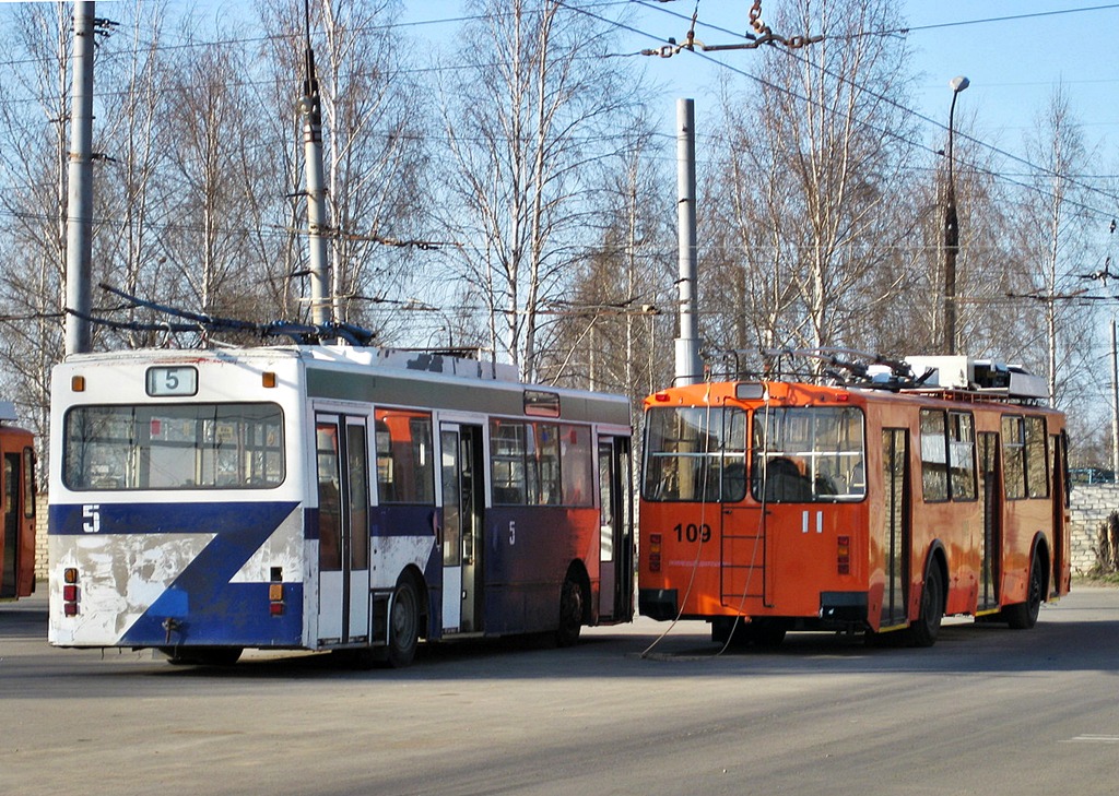 Рыбинск, Gräf & Stift 813 OE112 M11 № 5; Рыбинск, ЗиУ-682 (ВЗСМ) № 109