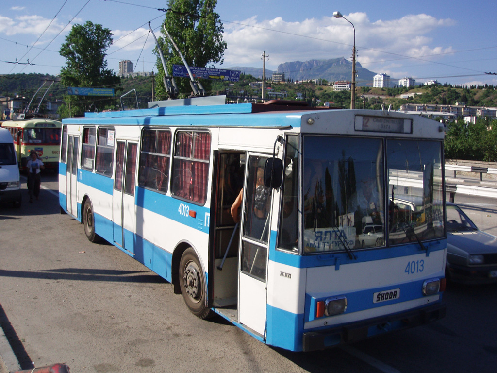 Крымский троллейбус, Škoda 14Tr11/6 № 4013