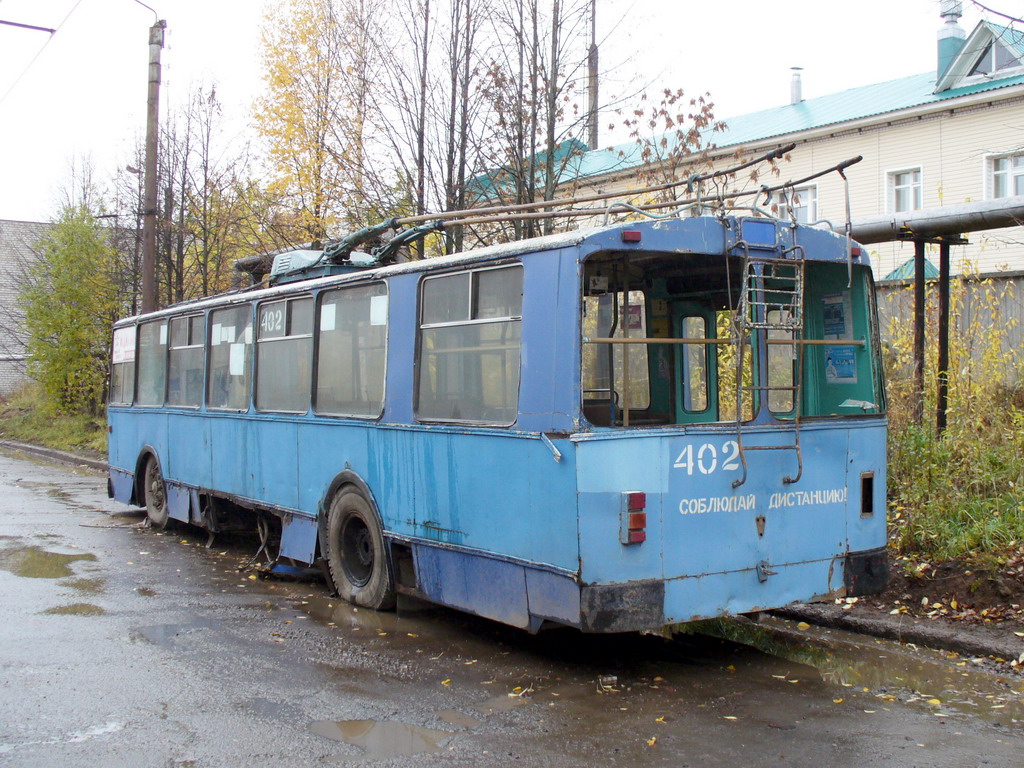 Kirov, ZiU-682V Nr. 402