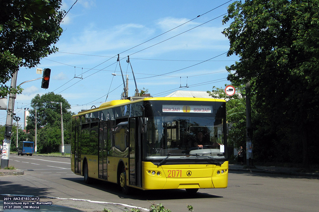 Žytomyr, LAZ E183D1 # 2071